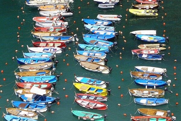 Cinque Terre e Portofino By No machine-readable author provided. Idéfix~commonswiki assumed (based on copyright claims). - No machine-readable source provided. Own work assumed (based on copyright claims)., CC BY-SA 3.0, https://commons.wikimedia.org/w/index.php?curid=516984